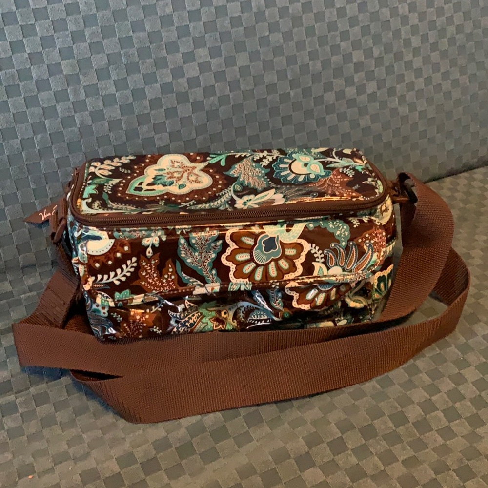 Vera Bradley fully lined lunch make-up bag